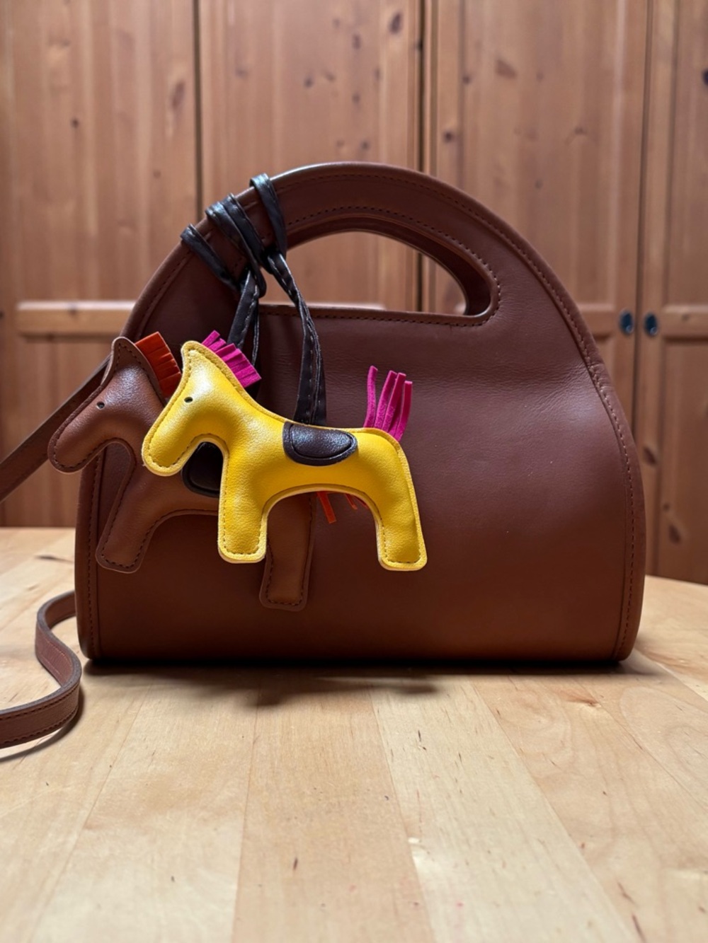 Vintage Coach Carousel small top handle crossbody handbag 9942 British Tan